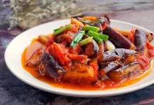 Lilek s&nbsp;česnekovou omáčkou (Yu Xiang Qie Zi 鱼香茄子)
