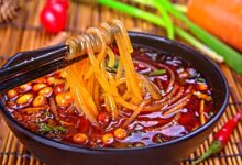 Kyselé a pálivé nudle